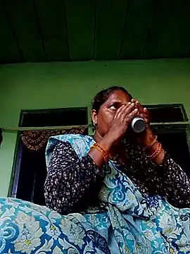 Ishwariya Hatwal online show from 10.05.25