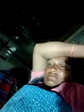 Ishwariya Hatwal online show from 10.21.25