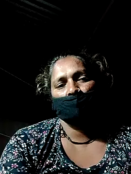 Ishwariya Hatwal online show from 10.28.25