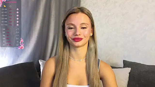 NaughtySeraphine online show from 10.24.25