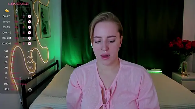 Alice Cire online show from 12.03.25