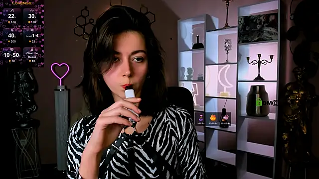 kitniss dreamy online show from 11.16.25