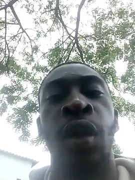 Snapshot of kadassy chatting on 11.18.25 kadassy online show from 11.18.25