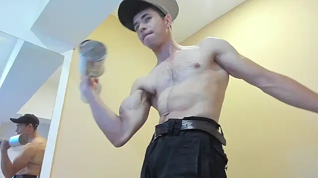 Muscle Scott online show from 10.01.25