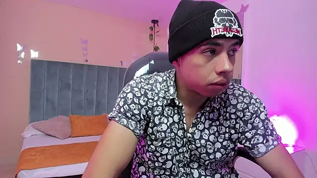 Muscle Scott online show from 12.03.25