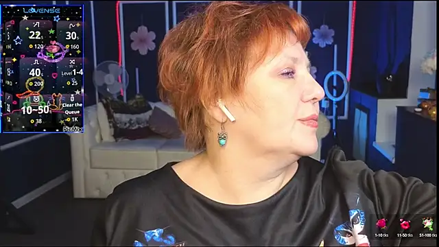 Kira Kenett online show from 10.15.25