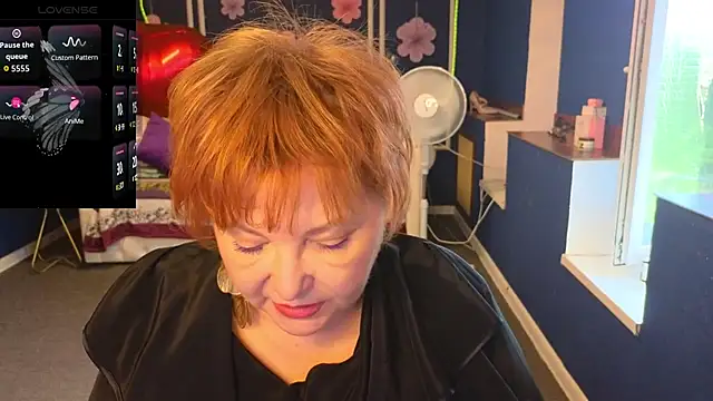 Kira Kenett online show from 05.26.26