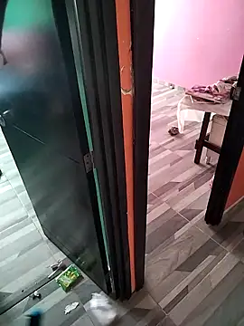 Snapshot of AnggelicaSwan21 chatting on 10.28.25 AnggelicaSwan21 online show from 10.28.25