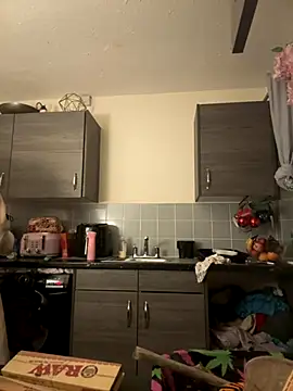 valentinalamont online show from 09.21.25