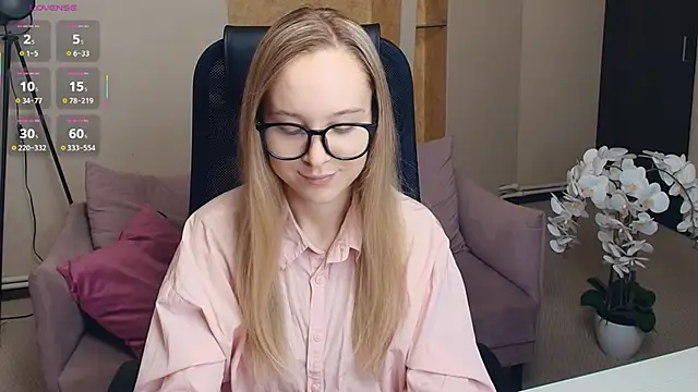 SoonMoor online show from 11.30.25