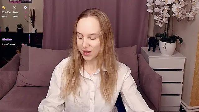 SoonMoor online show from 02.05.26