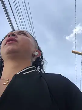 Snapshot of Paris_11 chatting on 09.16.25 Paris 11 online show from 09.16.25