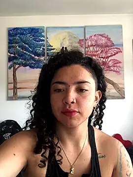 Snapshot of Paris_11 chatting on 09.23.25 Paris 11 online show from 09.23.25