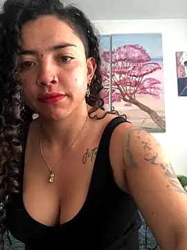 Snapshot of Paris_11 chatting on 10.01.25 Paris 11 online show from 10.01.25