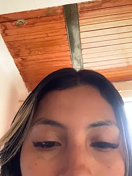 Snapshot of Berta_arevalo_blsd chatting on 10.05.25 Berta arevalo blsd online show from 10.05.25