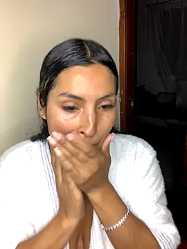 Snapshot of Berta_arevalo_blsd chatting on 10.10.25 Berta arevalo blsd online show from 10.10.25