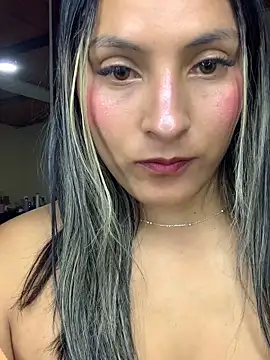 Snapshot of Berta_arevalo_blsd chatting on 10.12.25 Berta arevalo blsd online show from 10.12.25