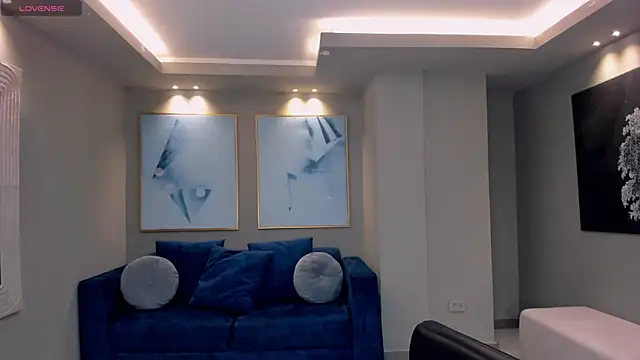 LucyWeiss  online show from 09.23.25