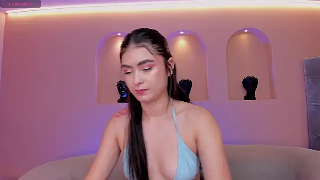 LucyWeiss  online show from 10.16.25