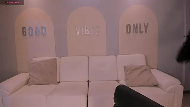 LaurentConnor online show from 01.06.26