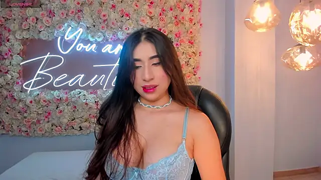 MayaMoretti  online show from 10.24.25