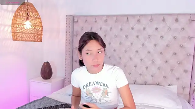 AdharaMancinii online show from 10.22.25