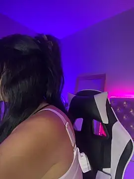 Mariana Montes online show from 10.27.25