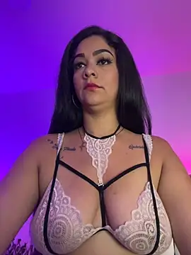 Mariana Montes online show from 11.04.25