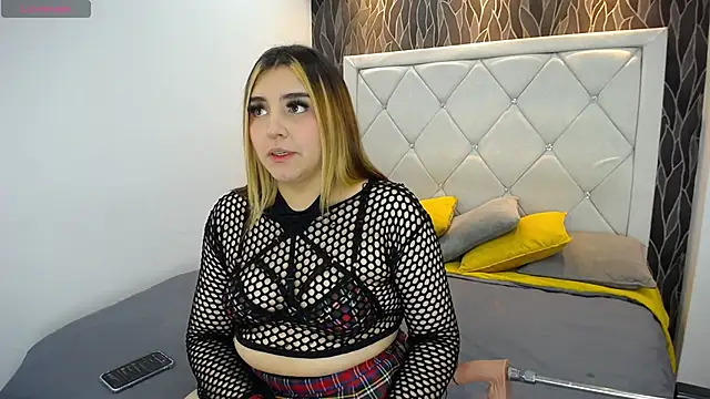 Hanna Coper online show from 09.12.25