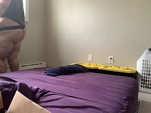 taydeebear online show from 10.28.25