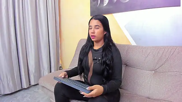 sienna hope online show from 09.12.25