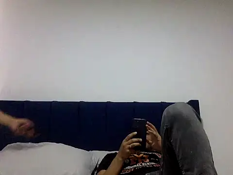 Snapshot of KianxxTeach chatting on 11.06.25 KianxxTeach online show from 11.06.25