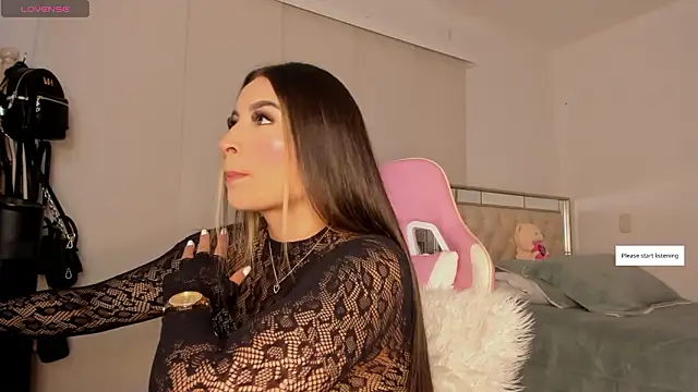 Lauuuuuuuu  online show from 02.07.26