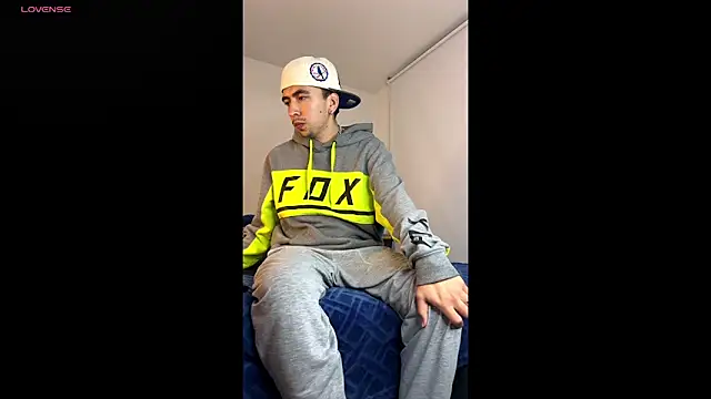 Snapshot of liamty_luxor chatting on 10.08.25 liamty luxor online show from 10.08.25