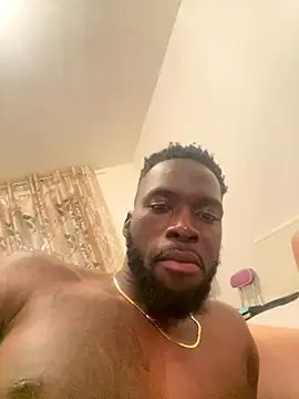 Snapshot of dreamgt chatting on 09.10.25 dreamgt online show from 09.10.25