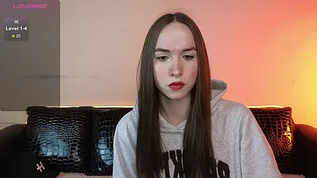 Snapshot of Angeel_Kate chatting on 09.27.25 Angeel Kate online show from 09.27.25