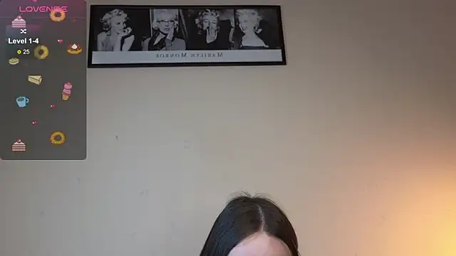 Snapshot of Angeel_Kate chatting on 09.28.25 Angeel Kate online show from 09.28.25