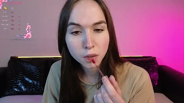 Snapshot of Angeel_Kate chatting on 10.15.25 Angeel Kate online show from 10.15.25