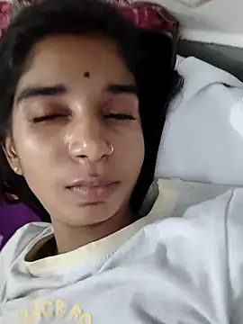 Snapshot of Hot-Soniya2 chatting on 09.28.25 Hot-Soniya2 online show from 09.28.25