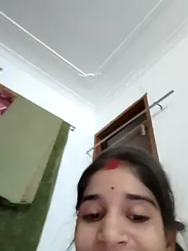 Snapshot of Hot-Soniya2 chatting on 10.05.25 Hot-Soniya2 online show from 10.05.25