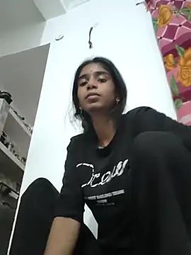 Snapshot of Hot-Soniya2 chatting on 10.27.25 Hot-Soniya2 online show from 10.27.25