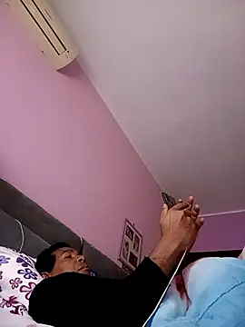 Snapshot of estrogeni chatting on 02.09.26 estrogeni online show from 02.09.26