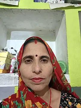 Snapshot of Hot_liya54 chatting on 10.08.25 Hot liya54 online show from 10.08.25