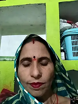 Snapshot of Hot_liya54 chatting on 10.29.25 Hot liya54 online show from 10.29.25