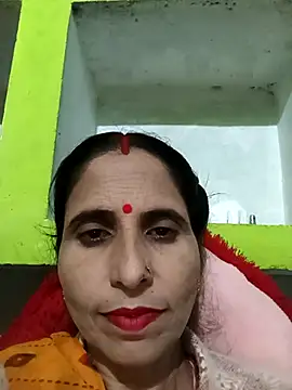 Snapshot of Hot_liya54 chatting on 10.31.25 Hot liya54 online show from 10.31.25