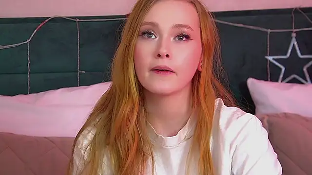 AgataFoxley online show from 12.18.25