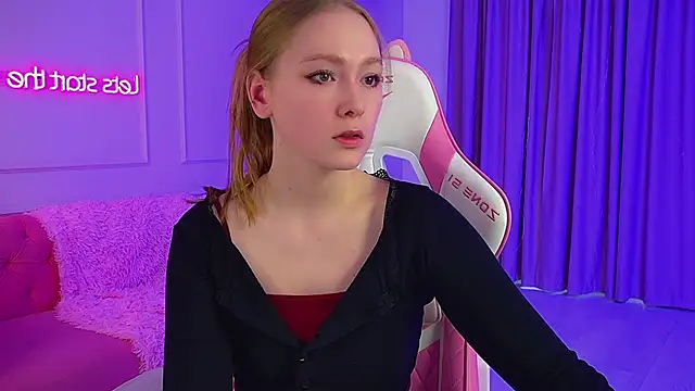 Snapshot of AgataFoxley chatting on 02.23.26 AgataFoxley online show from 02.23.26