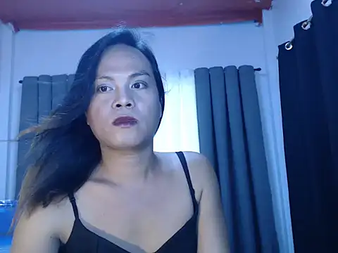 Snapshot of sexy_Bella09 chatting on 10.24.25 sexy Bella09 online show from 10.24.25