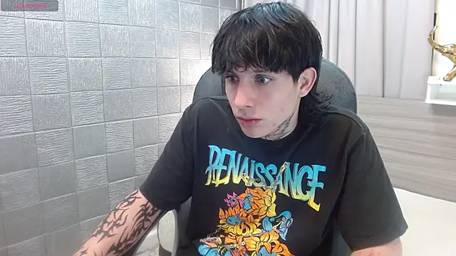 Iantwink18 online show from 11.19.25