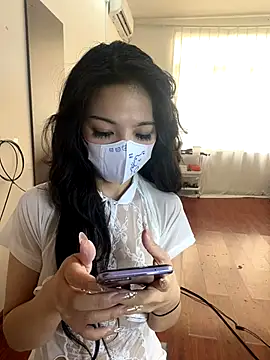 Snapshot of xiongmaobb chatting on 10.16.25 xiongmaobb online show from 10.16.25